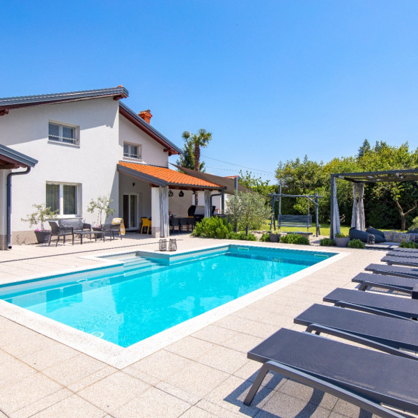 Villa Su&scaron;anj, Villa Su&scaron;anj - Luksuz i Elegancija, s bazenom, Kvarner Matulji