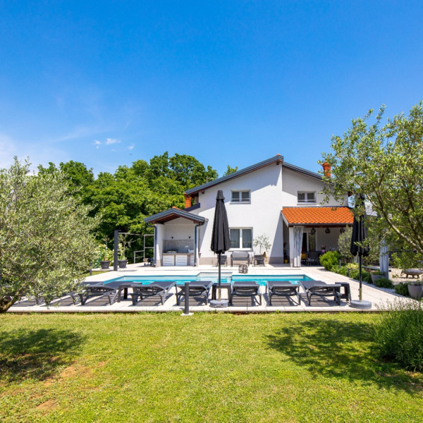 Villa Su&scaron;anj, Villa Su&scaron;anj - Luksuz i Elegancija, s bazenom, Kvarner Matulji