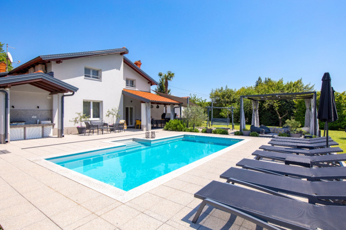 Eksterijer, Villa Su&scaron;anj - Luksuz i Elegancija, s bazenom, Kvarner Matulji