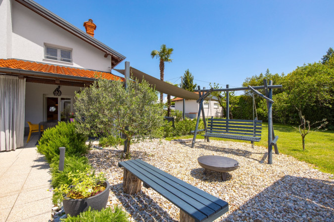 Villa Su&scaron;anj - Luksuz i Elegancija, s bazenom, Kvarner Matulji