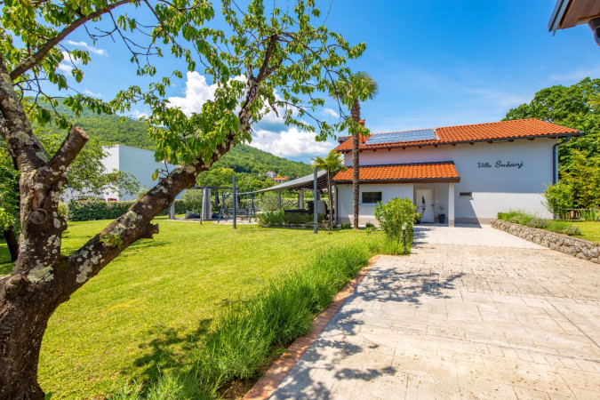 Eksterijer, Villa Su&scaron;anj - Luksuz i Elegancija, s bazenom, Kvarner Matulji