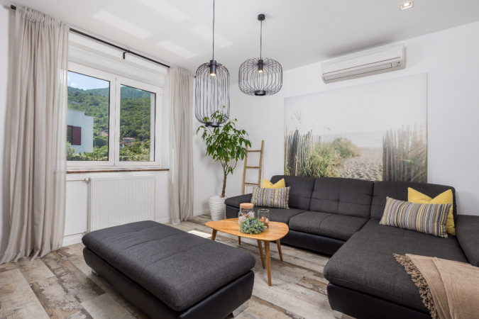 Interijer, Villa Su&scaron;anj - Luksuz i Elegancija, s bazenom, Kvarner Matulji